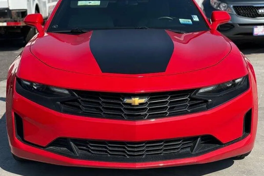 2020 Chevrolet Camaro 1LT photo 1