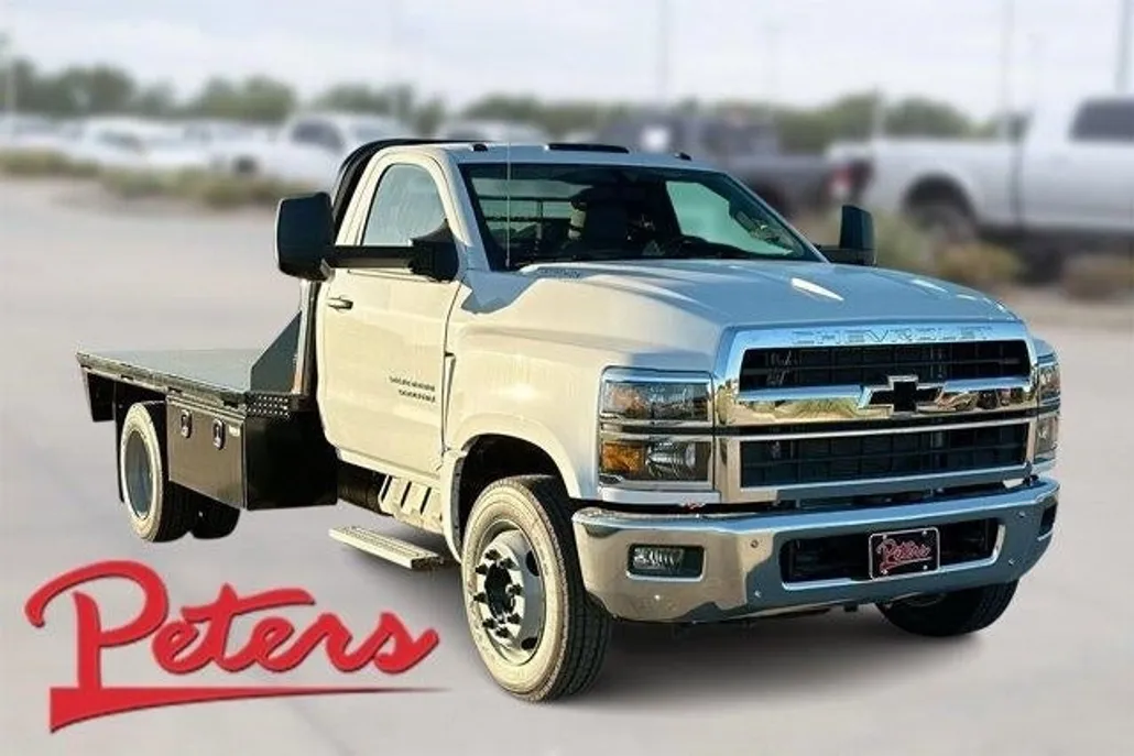 2024 Chevrolet Silverado 5500HD Work Truck photo 1