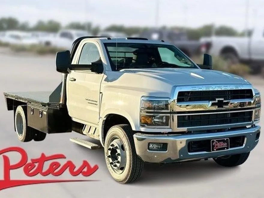 2024 Chevrolet Silverado 5500HD Work Truck photo 1