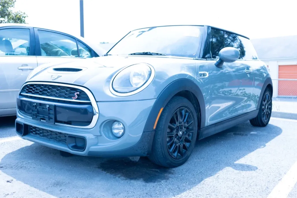 2019 Mini Cooper Hardtop S photo 1