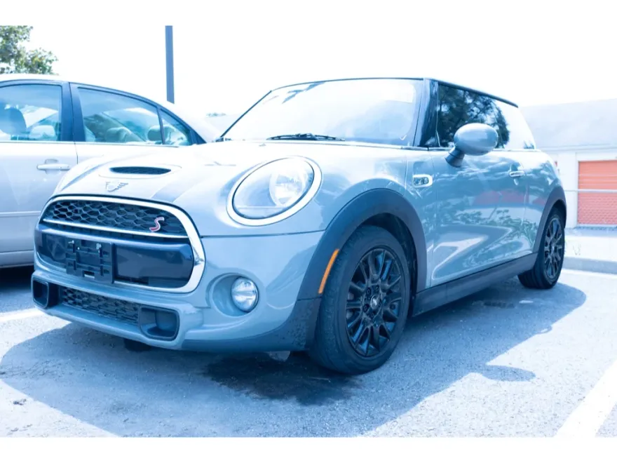 2019 Mini Cooper Hardtop S photo 1