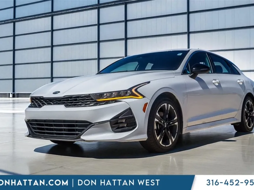 2021 Kia K5 GT-Line photo 1