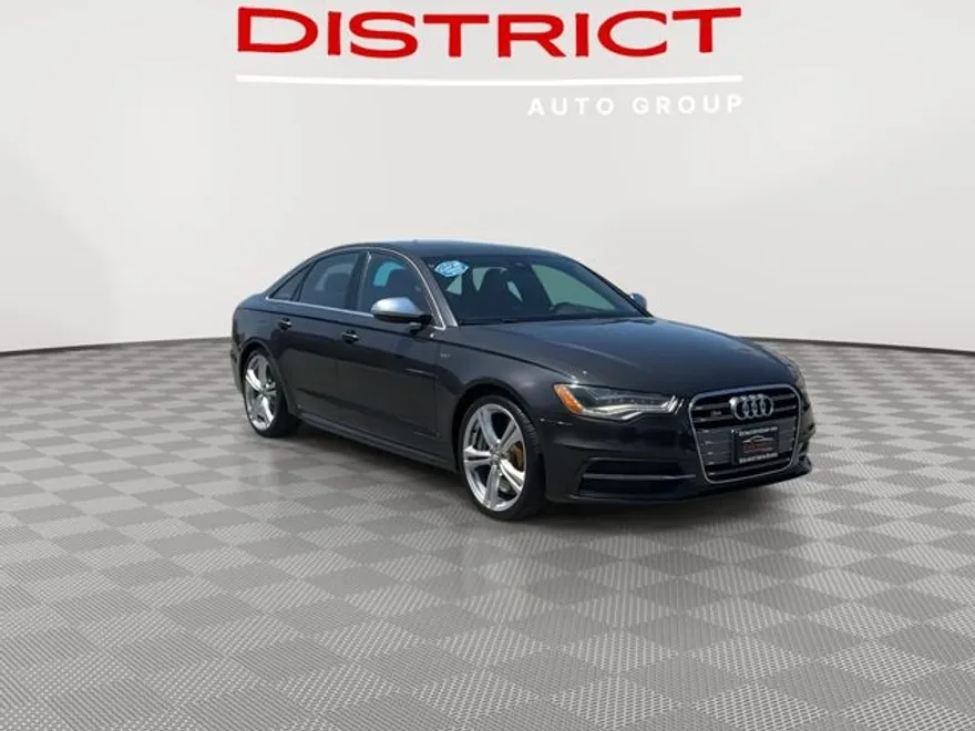 2015 Audi S6 photo 1