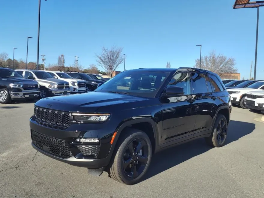 2025 Jeep Grand Cherokee Limited photo 1