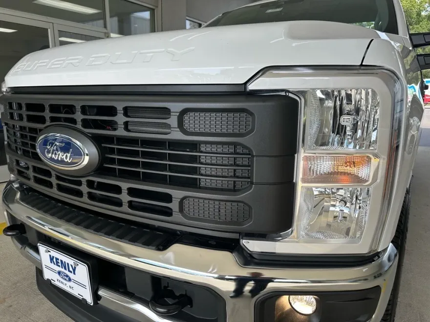 2026 Ford F-250 XL photo 1