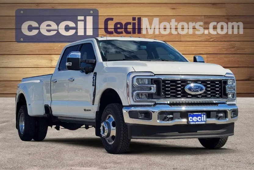 2024 Ford F-350 Lariat photo 1