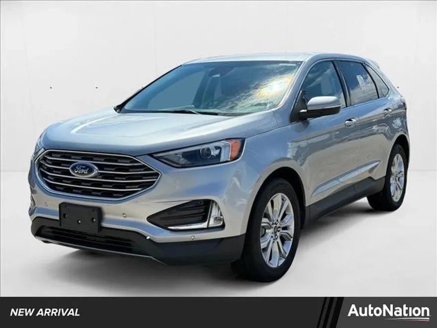 2024 Ford Edge Titanium photo 1
