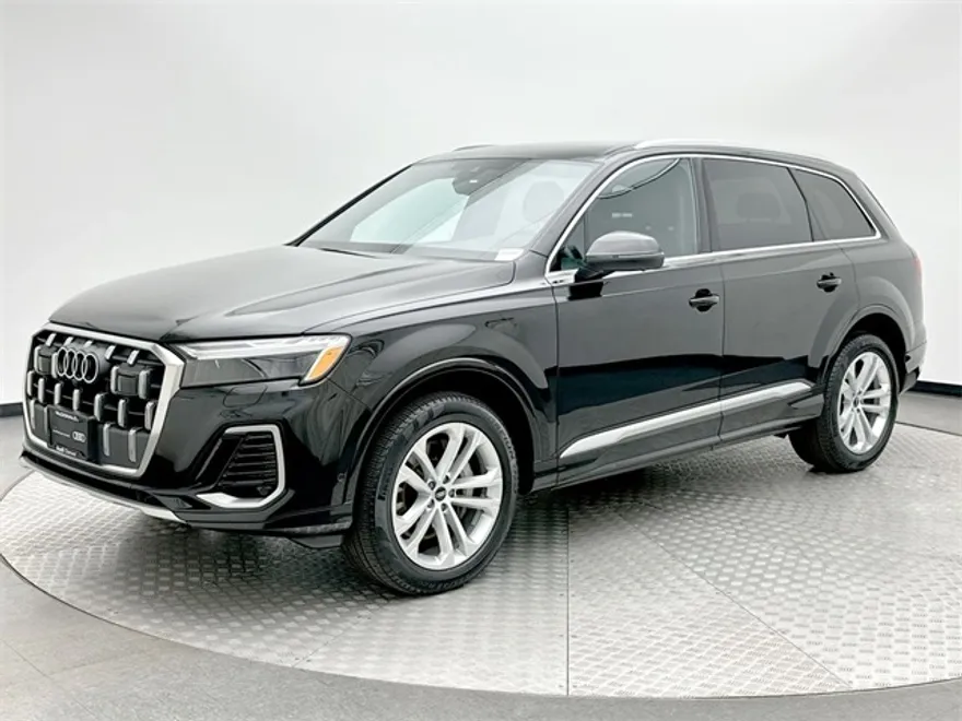 2025 Audi Q7 55 Premium photo 1
