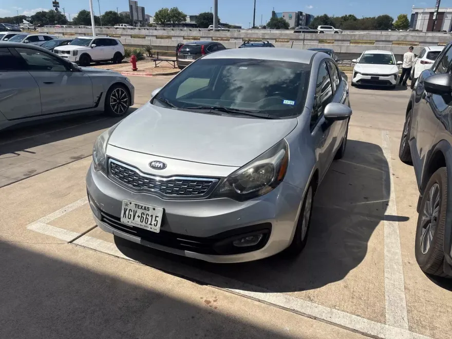 2014 Kia Rio EX photo 1