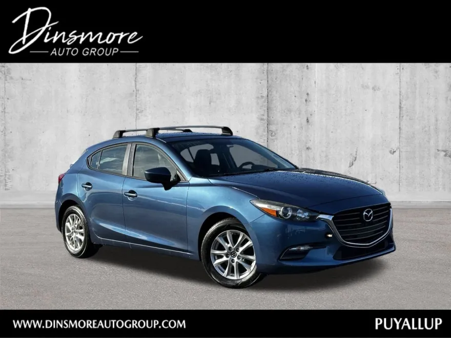 2017 Mazda Mazda3 Sport photo 1