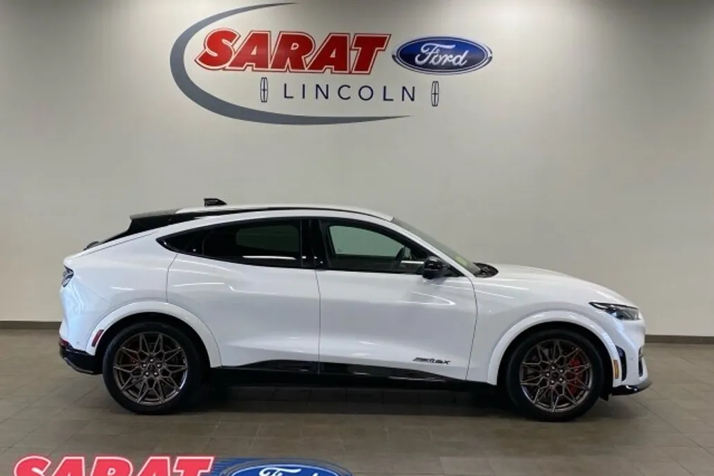 2024 Ford Mustang Mach-E GT photo 1