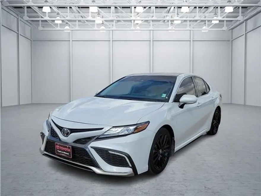 2023 Toyota Camry XSE photo 1