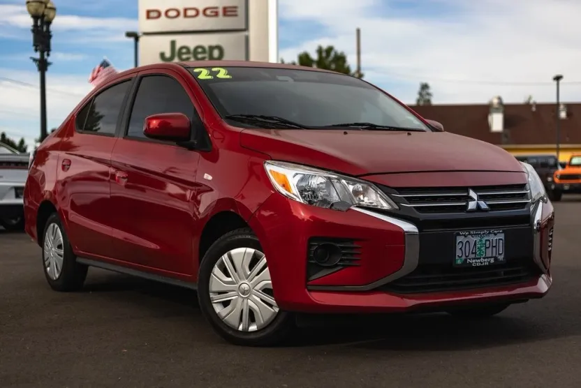2022 Mitsubishi Mirage G4 ES photo 1