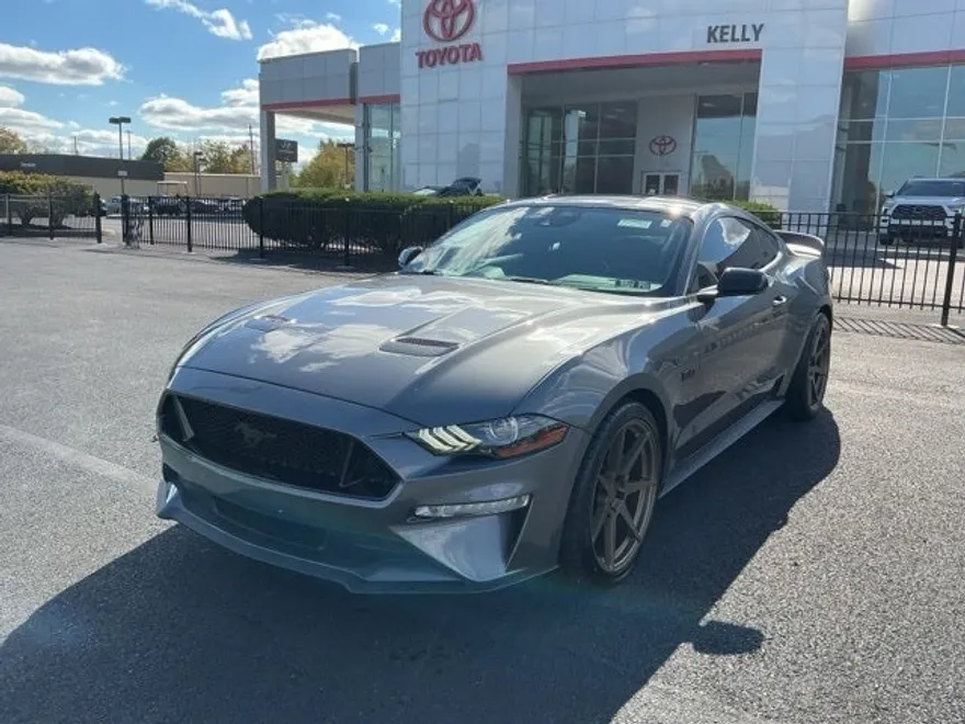 2021 Ford Mustang GT photo 1