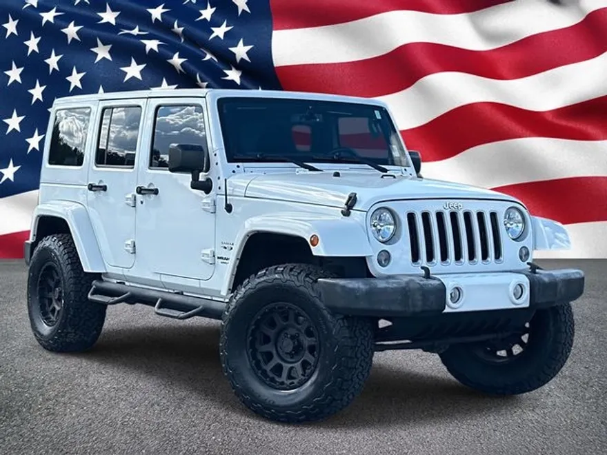2016 Jeep Wrangler Unlimited Sahara photo 1