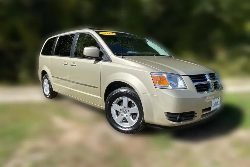 2010 Dodge Grand Caravan SXT photo 1