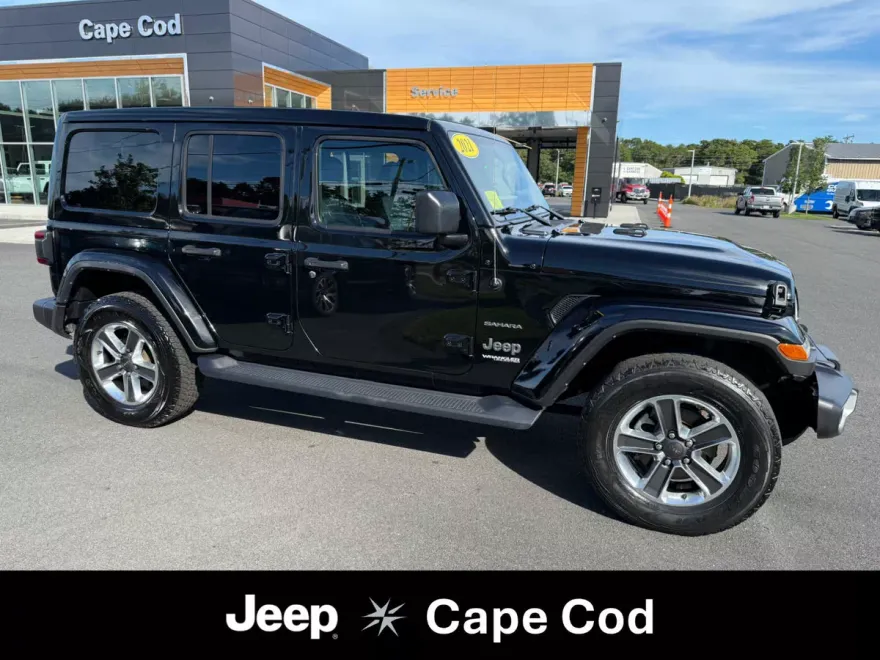 2021 Jeep Wrangler Unlimited Sahara photo 1