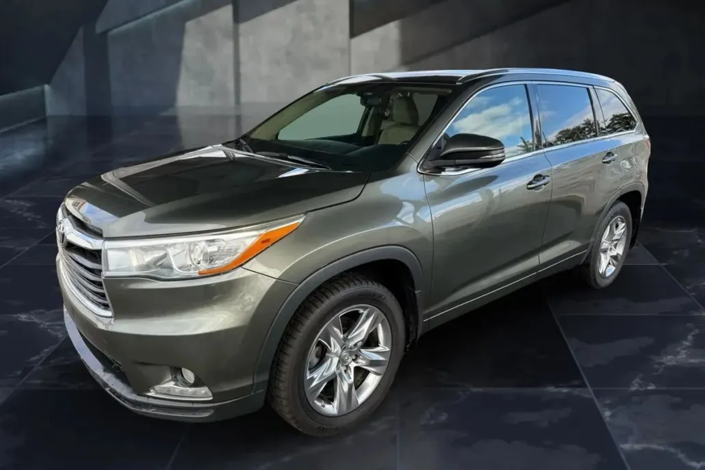 2016 Toyota Highlander Base Hybrid photo 1