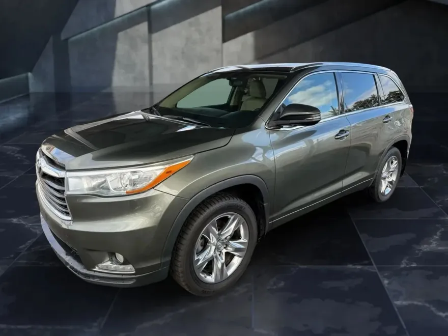 2016 Toyota Highlander Base Hybrid photo 1