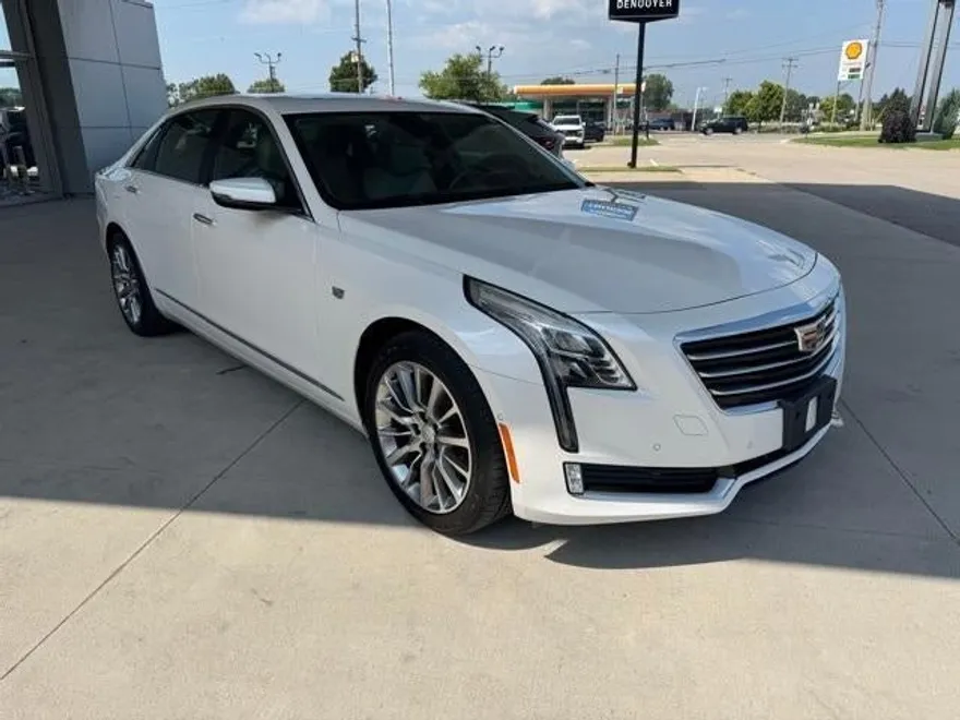 2018 Cadillac CT6 Luxury photo 1
