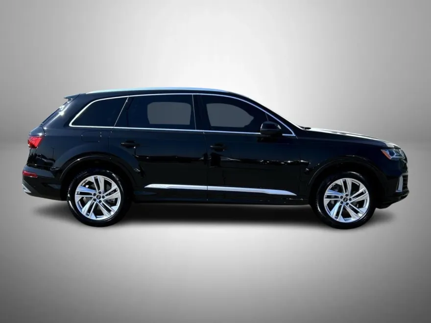 2022 Audi Q7 55 Premium Plus photo 1