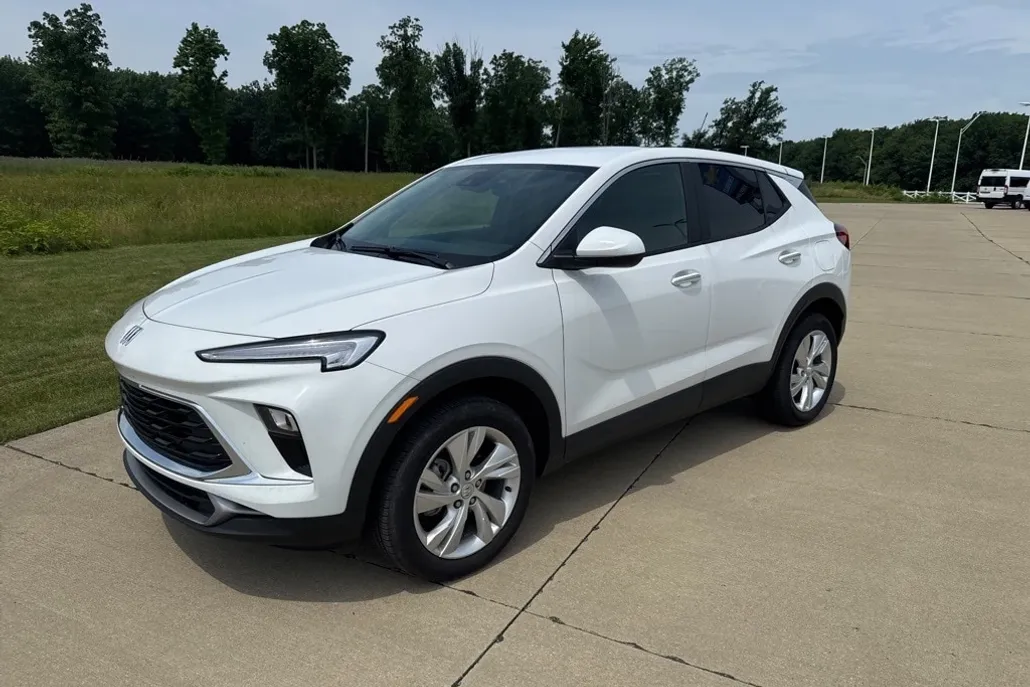 2025 Buick Encore GX Preferred photo 1