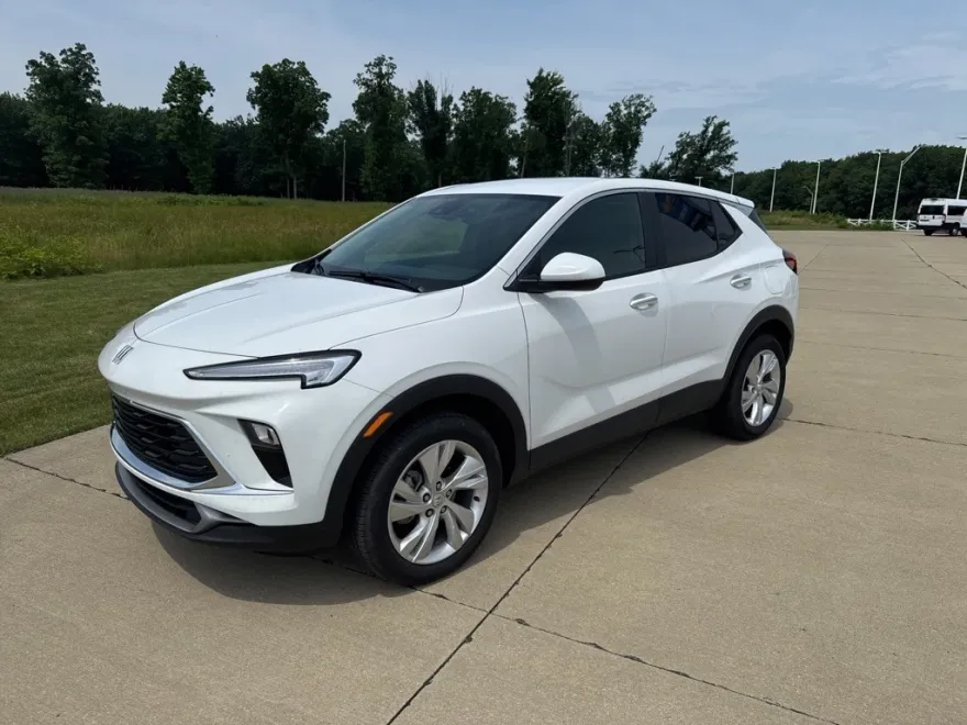 2025 Buick Encore GX Preferred photo 1
