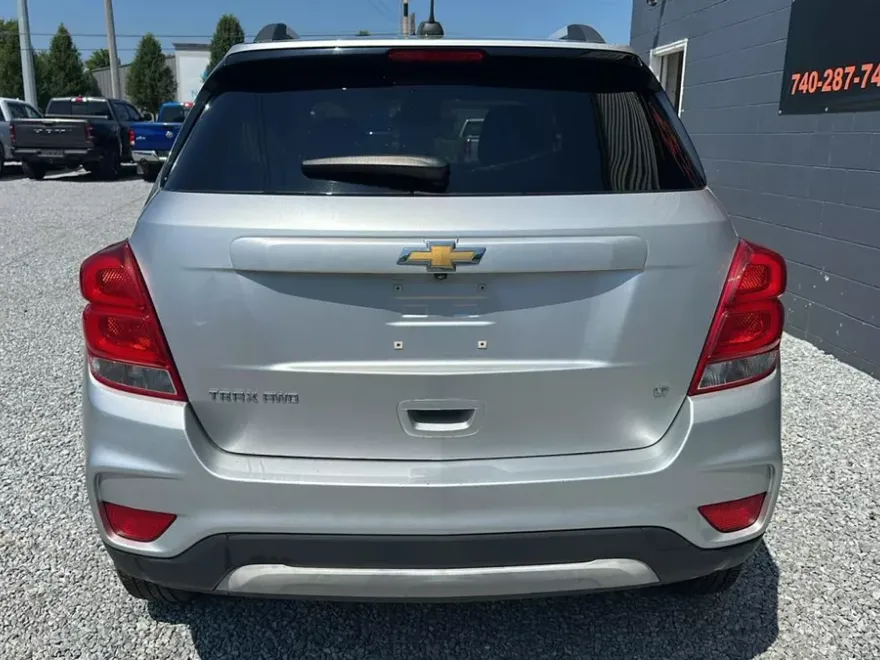 2017 Chevrolet Trax LT photo 1