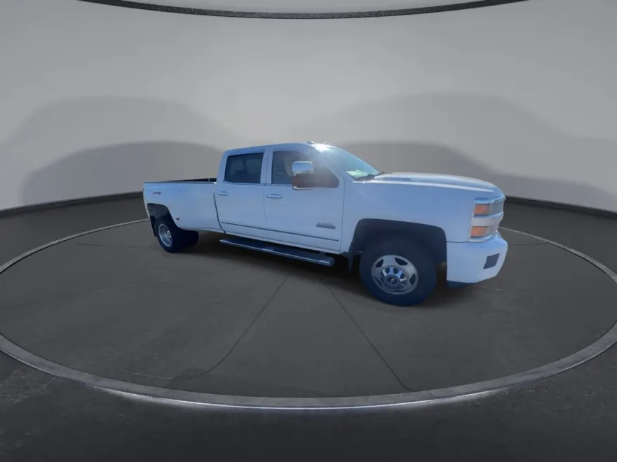 2015 Chevrolet Silverado 3500HD High Country photo 1