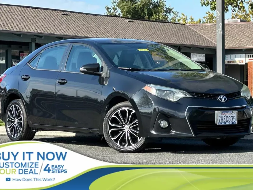 2015 Toyota Corolla Plus photo 1