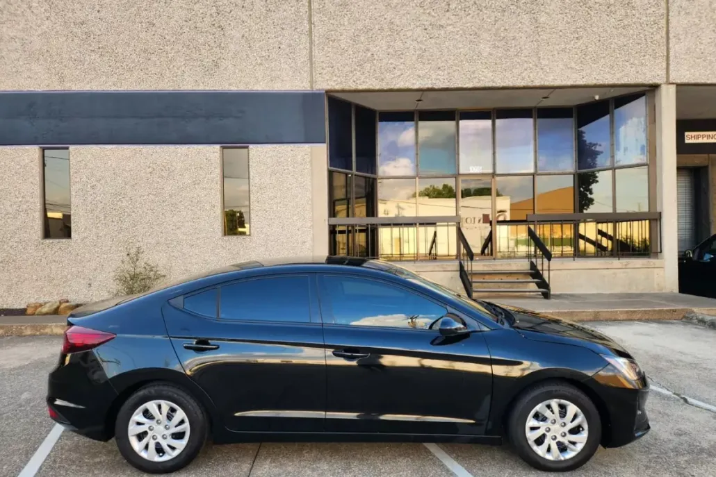 2020 Hyundai Elantra SE photo 1