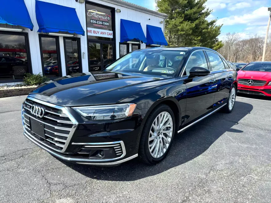 2021 Audi A8 L 60 photo 1