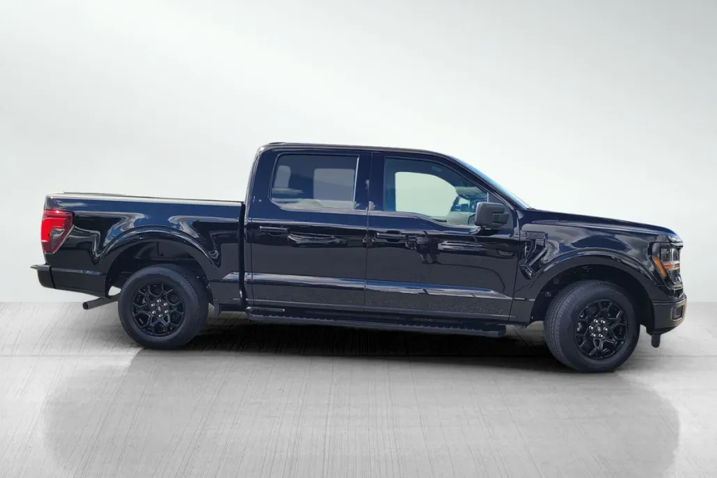 2024 Ford F-150 XLT photo 1