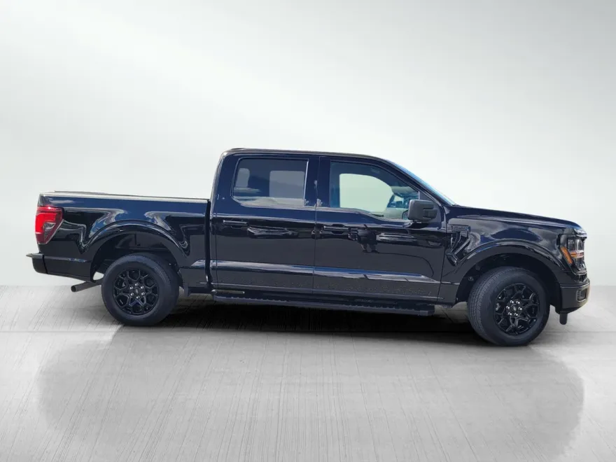 2024 Ford F-150 XLT photo 1
