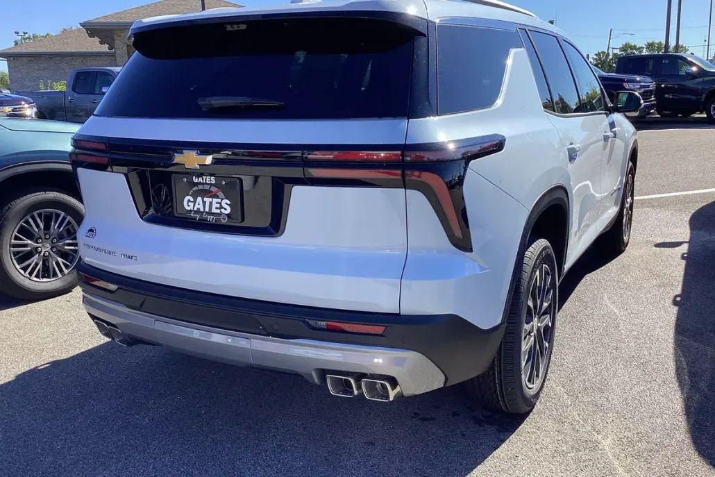 2026 Chevrolet Traverse photo 1