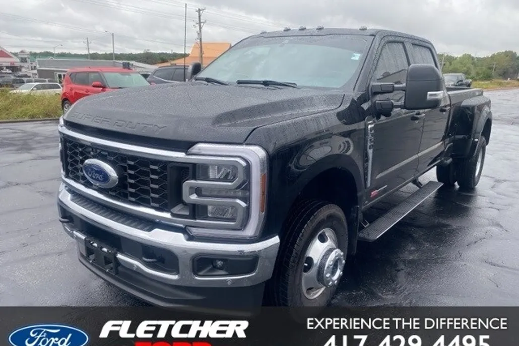 2024 Ford F-350 Lariat photo 1
