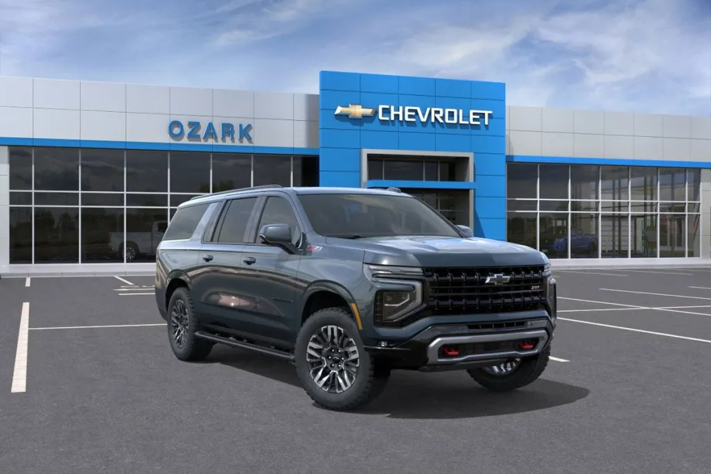 2025 Chevrolet Suburban Z71 photo 1