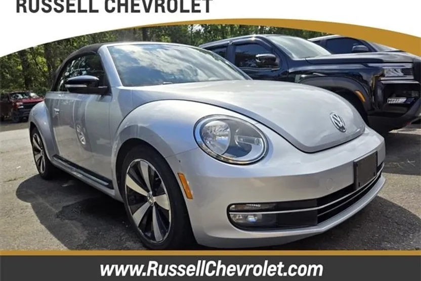2013 Volkswagen Beetle Convertible photo 1