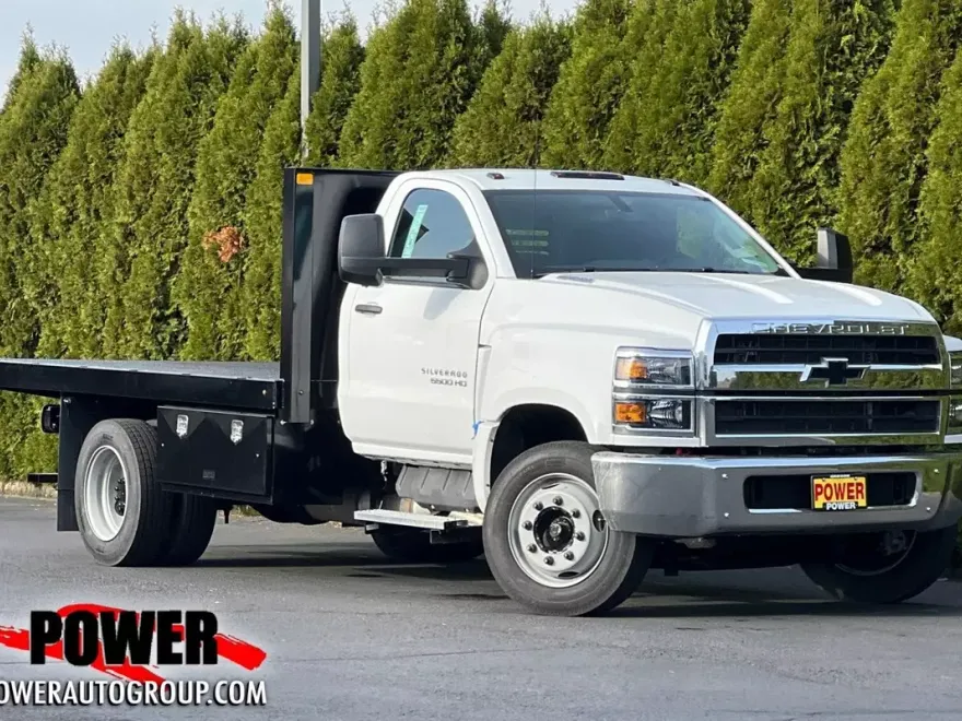 2024 Chevrolet Silverado 5500HD Work Truck photo 1