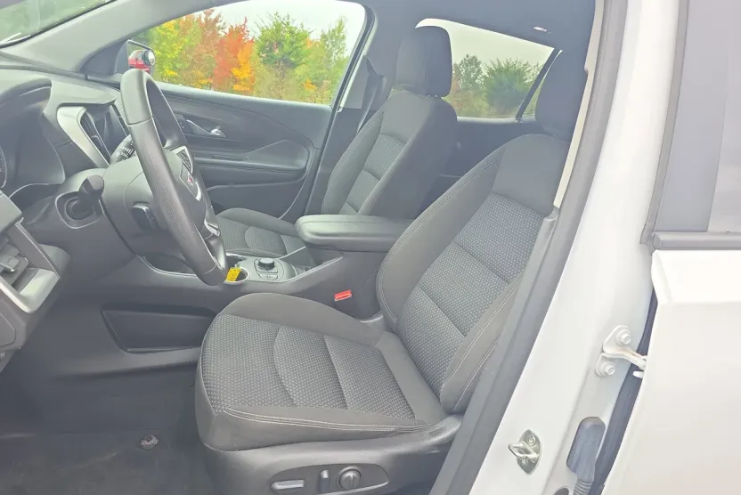 2023 Gmc Terrain SLE photo 1