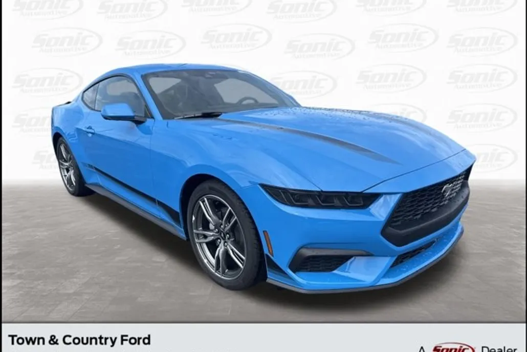 2025 Ford Mustang EcoBoost photo 1
