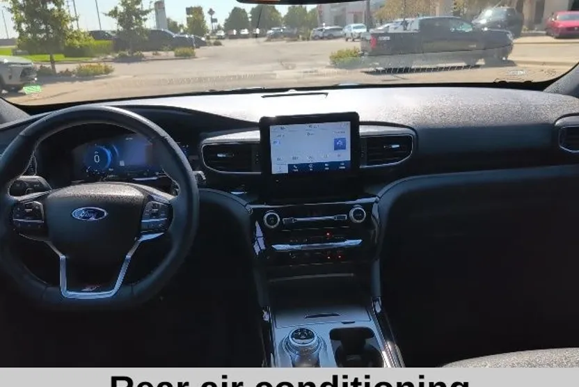 2022 Ford Explorer ST photo 1