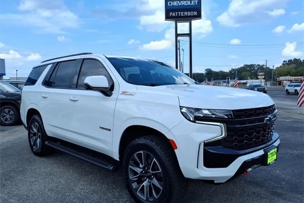 2023 Chevrolet Tahoe Z71 photo 1