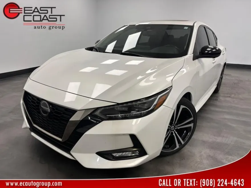 2021 Nissan Sentra SR photo 1