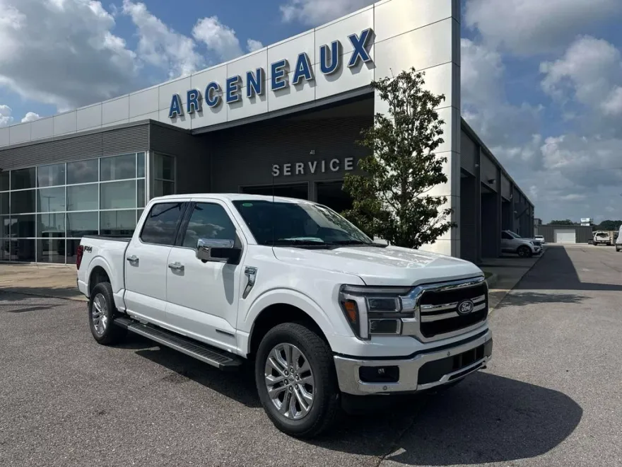 2025 Ford F-150 Lariat photo 1