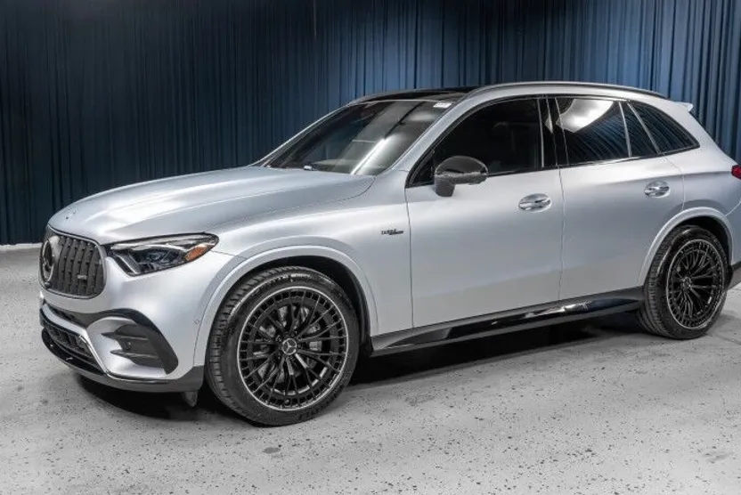 2025 Mercedes Benz GLS 450 4MATIC photo 1