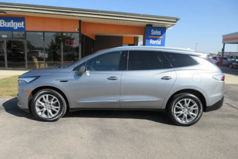 2024 Buick Enclave Premium photo 1