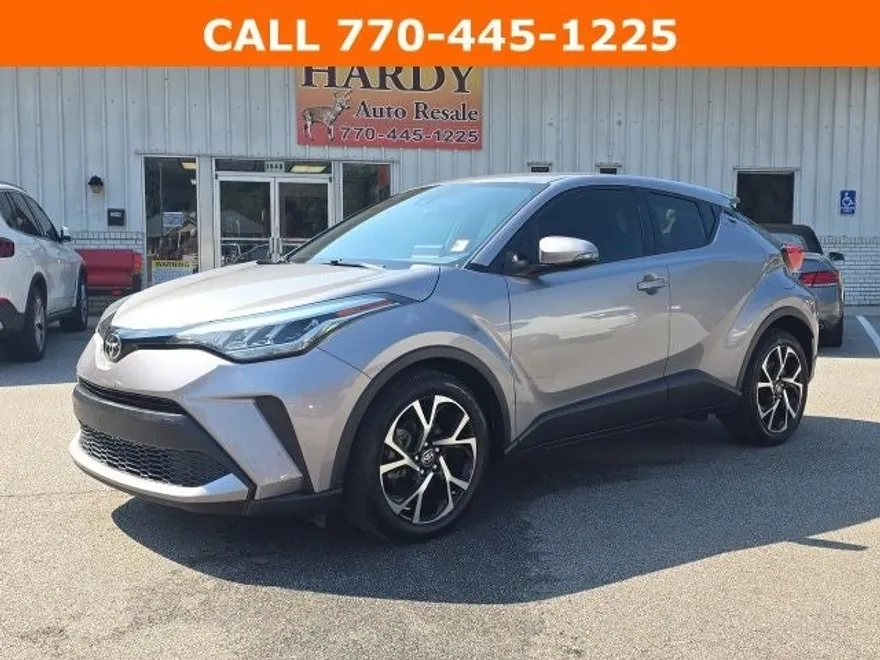 2020 Toyota C-HR XLE photo 1