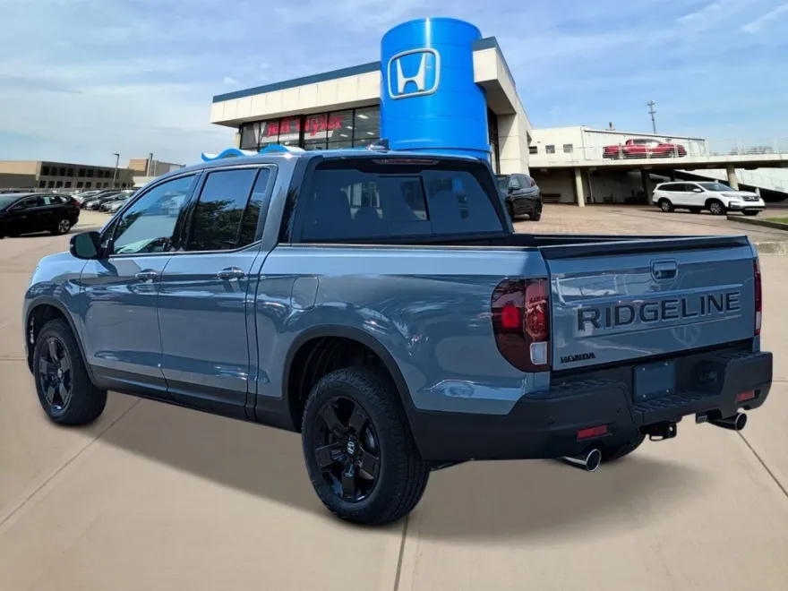 2026 Honda Ridgeline Black Edition photo 1