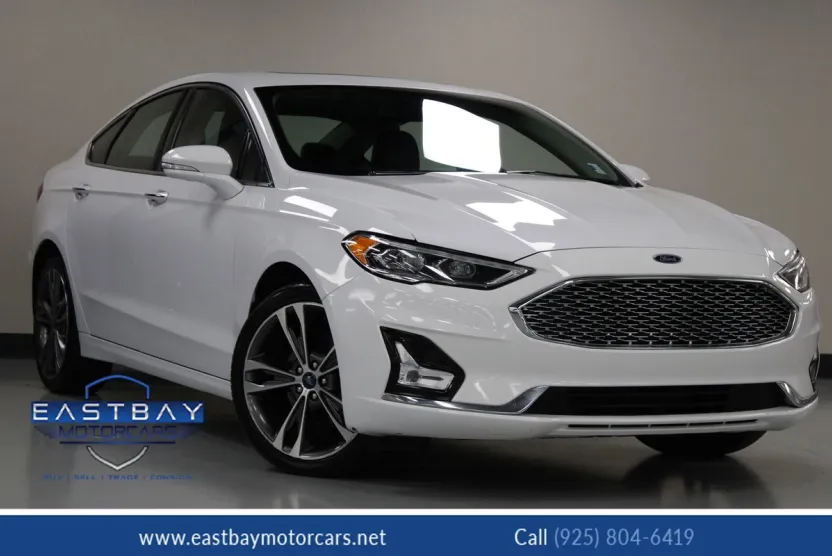 2020 Ford Fusion Titanium photo 1